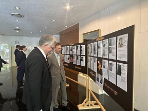 在日ロシア連邦大使館で開催された「栄光の小道」と「大勝利への英雄的道」という展示会について 在日ロシア連邦大使館で開催された「栄光の小道」と「大勝利への英雄的道」という展示会について
