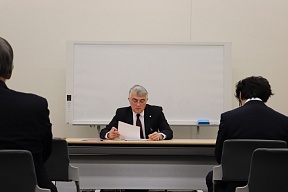 日本政治学センター「アジア太平洋フォーラム」のセミナーでG.A.オヴェチコ駐日ロシア臨時代理大使が行った講演について